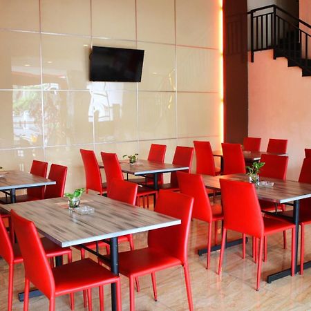 Maleosan Inn Manado Hotel Eksteriør bilde