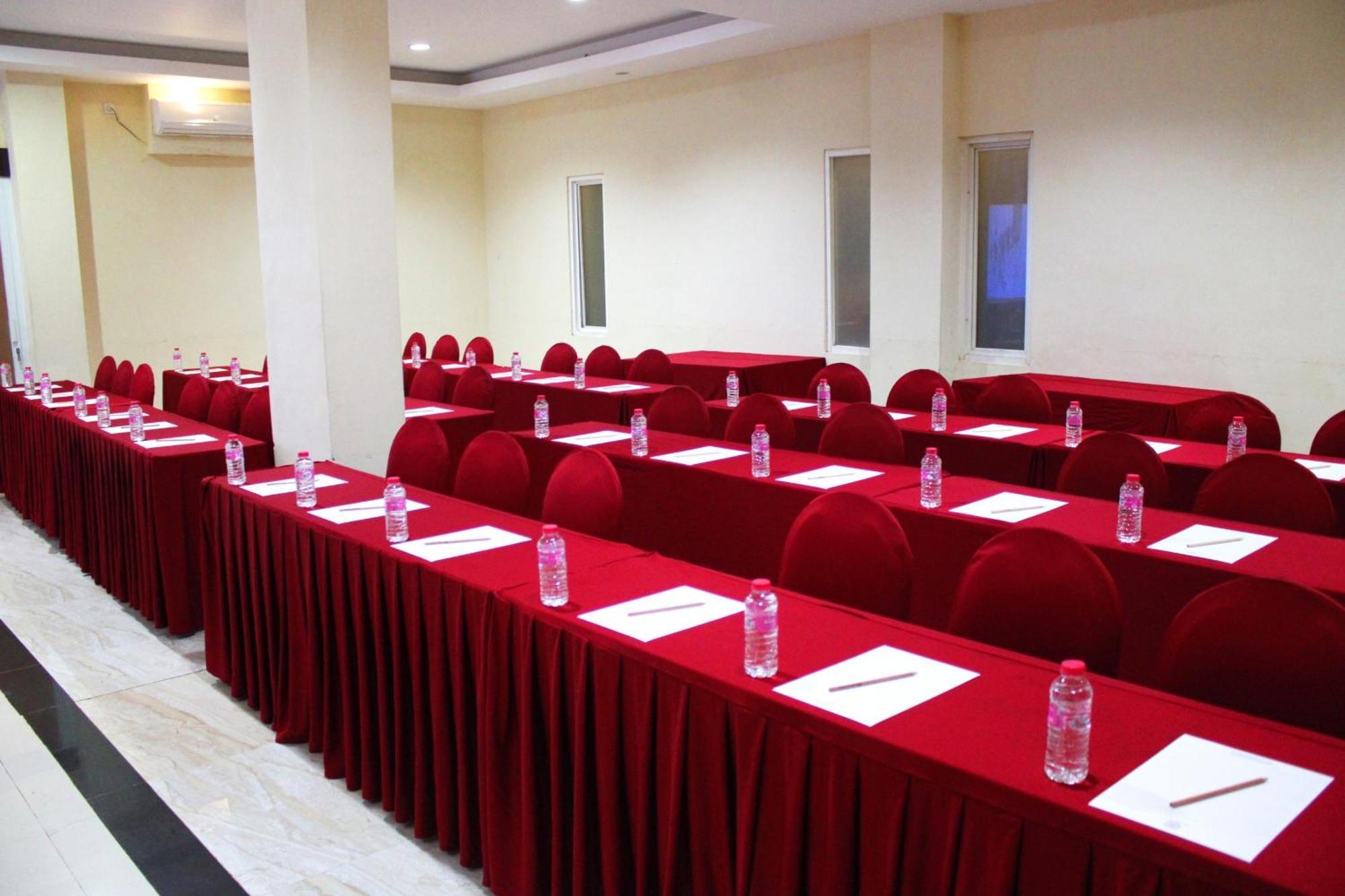 Maleosan Inn Manado Hotel Eksteriør bilde