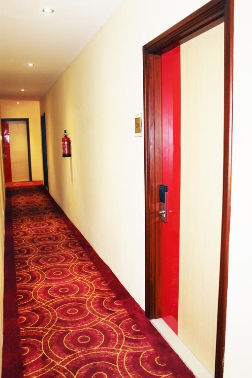 Maleosan Inn Manado Hotel Eksteriør bilde
